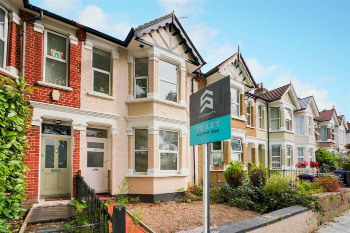 3 Bedroom Terraced House To Rent In Manor Road, London, W13