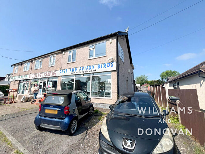 1 Bedroom Apartment To Rent In Pound Lane, Bowers Gifford, SS13