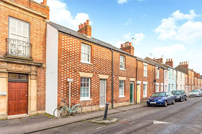 2 Bedroom Terraced House To Rent In Observatory Street, Oxford, Oxfordshire, OX2