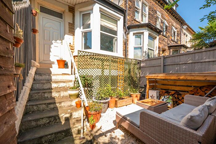 4 Bedroom Terraced House For Sale In Nydd Vale Terrace, Harrogate, HG1