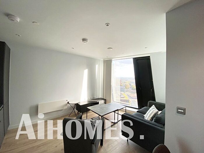 2 Bedroom Flat To Rent In Axis Tower, Whitworth Street West, Manchester, M1