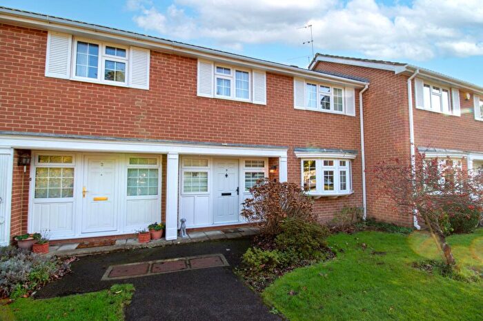 3 Bedroom Terraced House For Sale In Glebe Court, Fleet, GU51