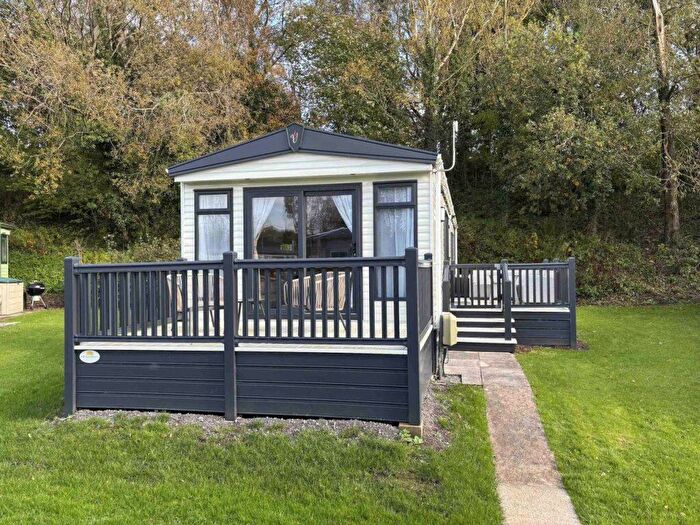 2 Bedroom Park Home For Sale In Rivers Edge Country Park, LA6