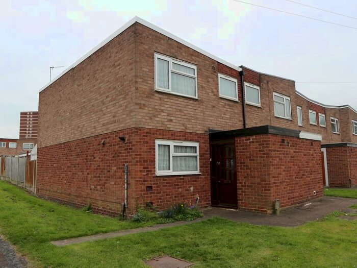3 Bedroom End Of Terrace House To Rent In Mossvale Close, Cradley Heath, B64
