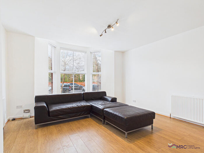 1 Bedroom Flat To Rent In Flat, Westbourne Avenue, HU5