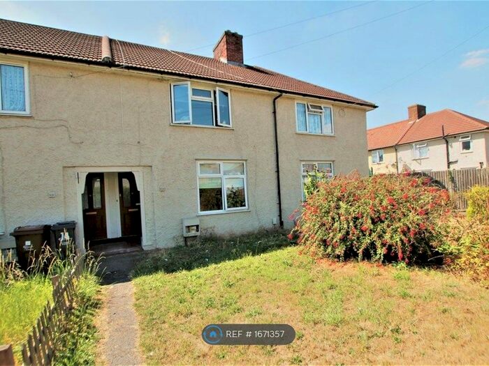 2 Bedroom Terraced House To Rent In Durell Gardens, Dagenham, RM9