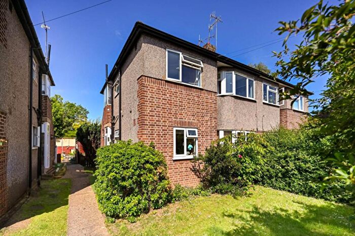 2 Bedroom Maisonette To Rent In Park Road, Kingston, Kingston Upon Thames, KT2