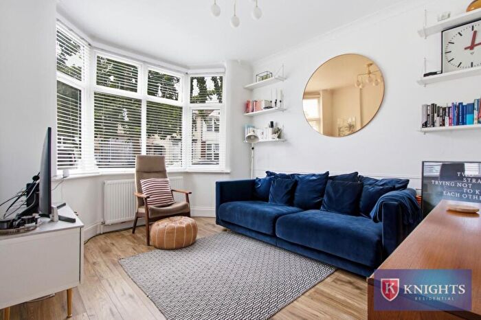 1 Bedroom Flat For Sale In Wimborne Road, London, N9