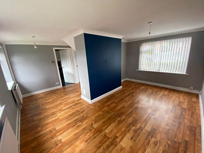 2 Bedroom Property To Rent In Mitre Road, Walsall, WS6