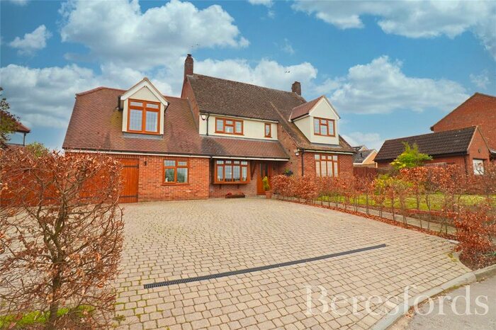 5 Bedroom Detached House For Sale In Stonehill Road, Roxwell, CM1