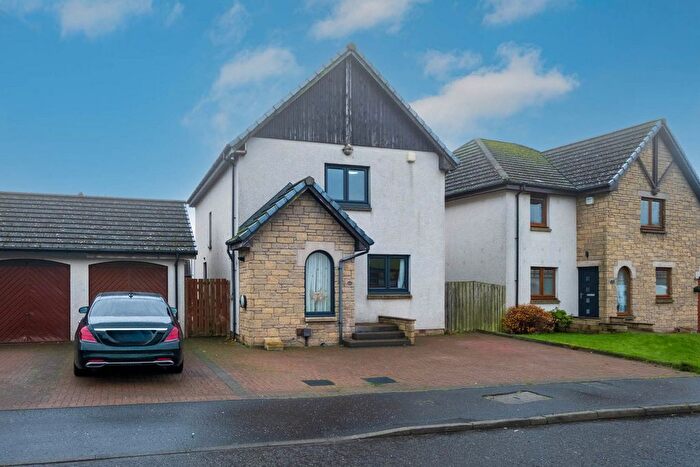 3 Bedroom Detached House For Sale In Emmock Woods Drive, Dundee, DD4