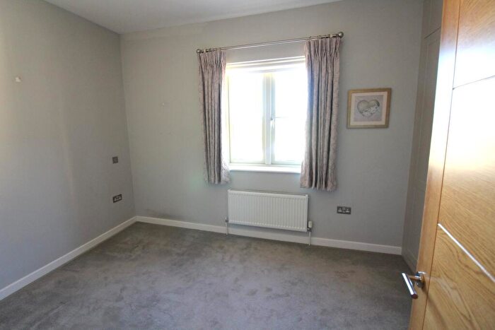 2 Bedroom End Of Terrace House To Rent In Stanley Close, Chipping Norton, OX7