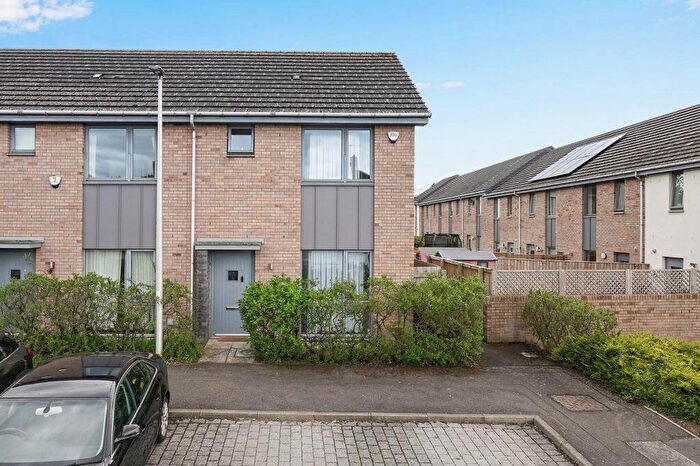 2 Bedroom End Of Terrace House For Sale In Linden Avenue, Gracemount, Edinburgh, EH16