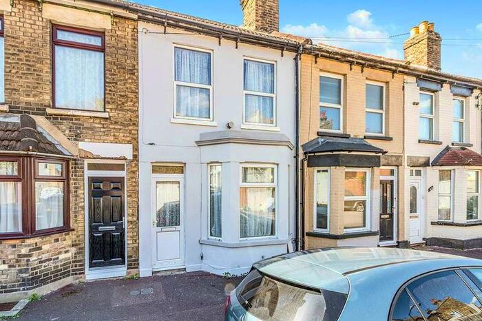 2 Bedroom Leisure Facility Commercial To Rent In Seymour Road, Chatham, Kent, ME5