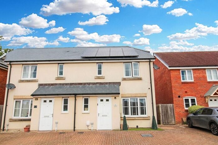 3 Bedroom End Of Terrace House For Sale In Truckle Road, Amesbury, SP4