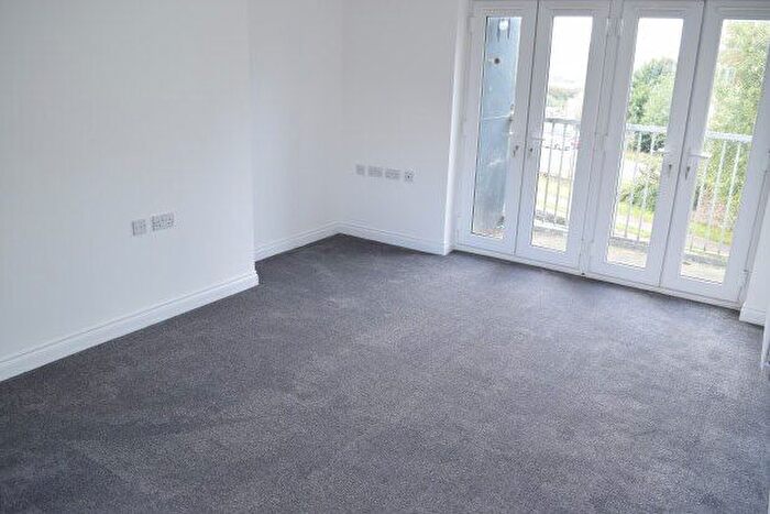 4 Bedroom Property To Rent In Warwick Close, Blackburn, BB2