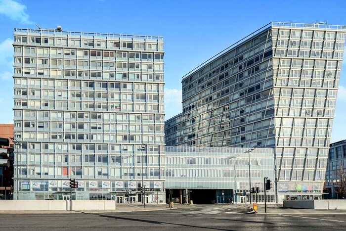 Garage / Parking To Rent In Strand Street, Liverpool, L1