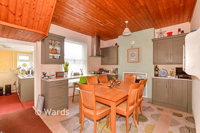 2 Bedroom Terraced House For Sale In Byron Avenue, Margate, Kent, CT9 - Photo 3