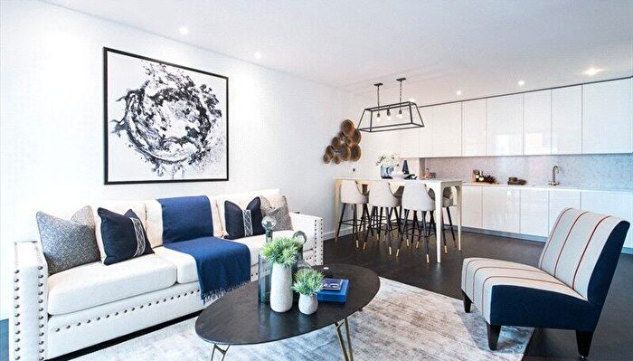 3 Bedroom Apartment To Rent In Thornes House, Charles Clowes Walk, SW11
