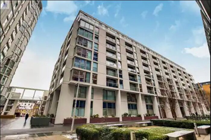 1 Bedroom Flat To Rent In Lanterns Way, London, E14