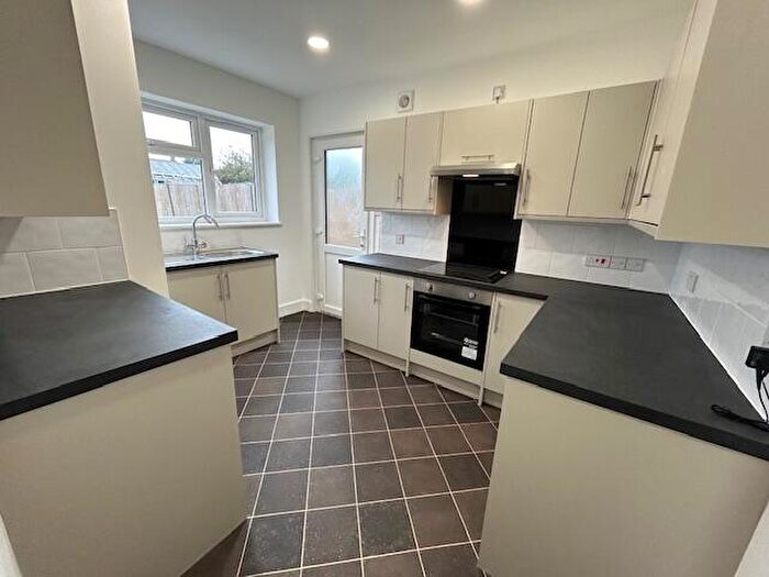 1 Bedroom Flat To Rent In Minster Road, Sheerness, Kent, ME12