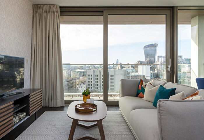 2 Bedroom Apartment To Rent In Royal Mint Street, Tower Hill, London, E1