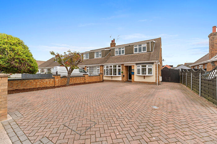 4 Bedroom Semi-Detached Bungalow For Sale In St. Thomas Close, Humberston, DN36