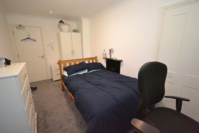 1 Bedroom Detached House To Rent In Redlands Road, Reading, RG1