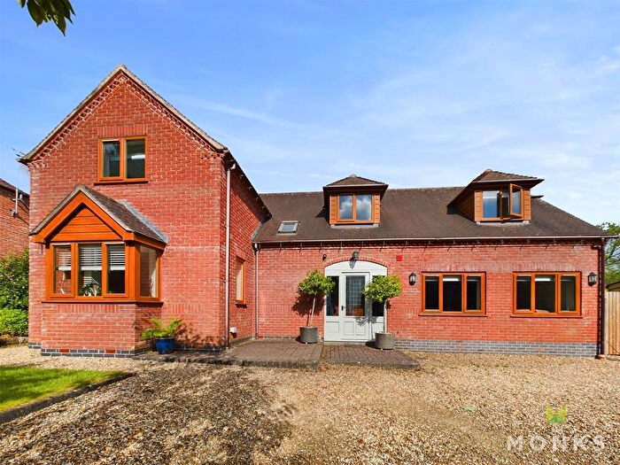 5 Bedroom Detached House For Sale In Offas Close, Treflach, Oswestry, SY10