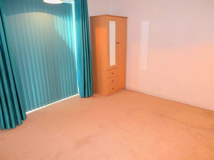 2 Bedroom Detached Bungalow To Rent In St. Annes Road, Saltash, PL12