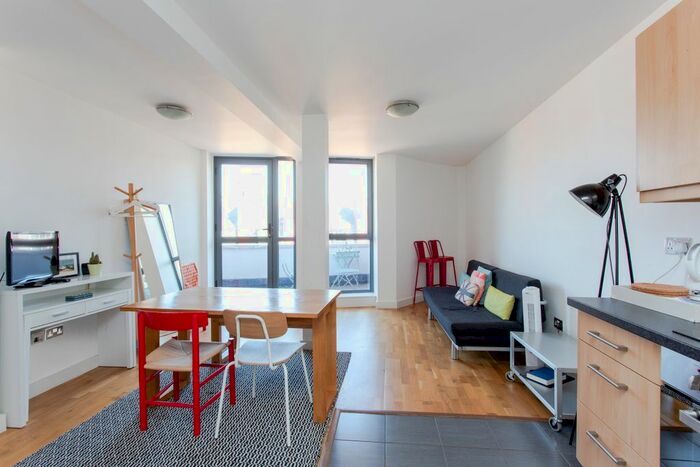 2 Bedroom Flat To Rent In Crowndale Road, London, NW1