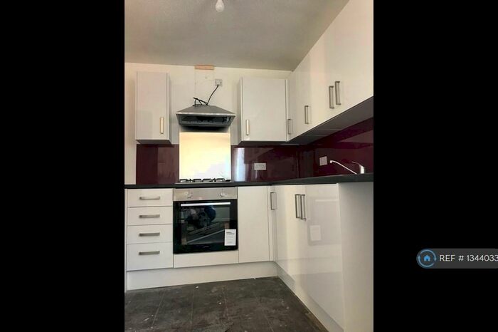 2 Bedroom Flat To Rent In Herbert Street, Preston, PR1
