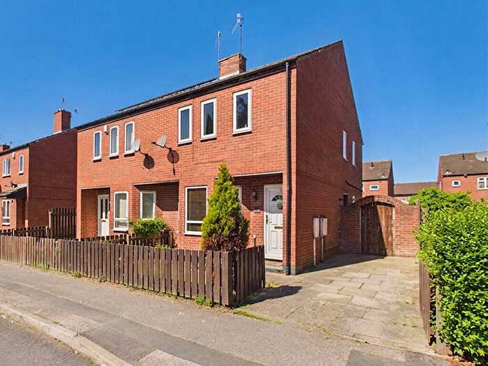 3 Bedroom Semi-Detached House For Sale In Susan Drive, Nottingham, NG6