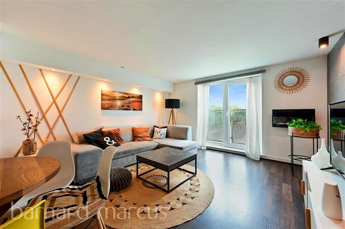 1 Bedroom Flat To Rent In Mono Lane, Feltham, TW13