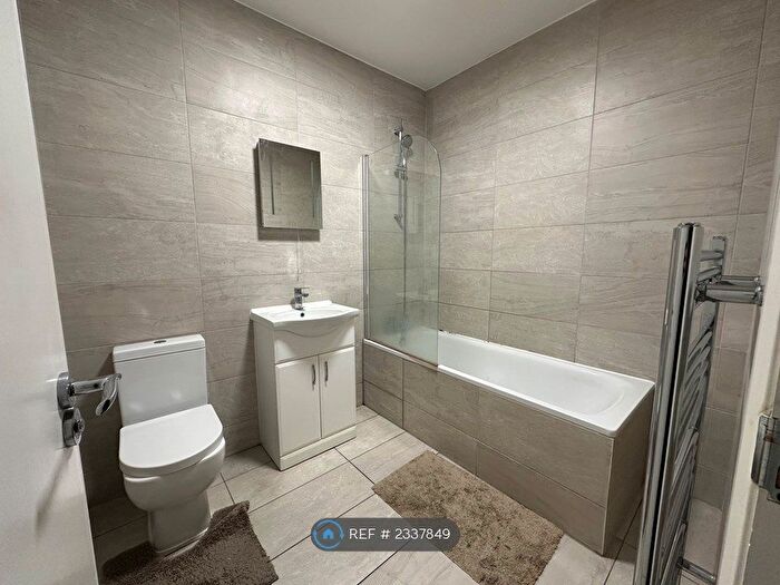 1 Bedroom Flat To Rent In Clapton Terrace, London, E5