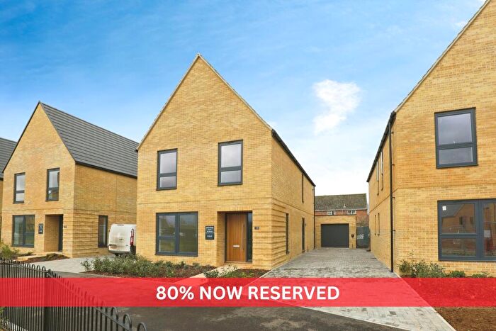 4 Bedroom Detached House For Sale In Evenlode Road, Moreton-In-Marsh, GL56