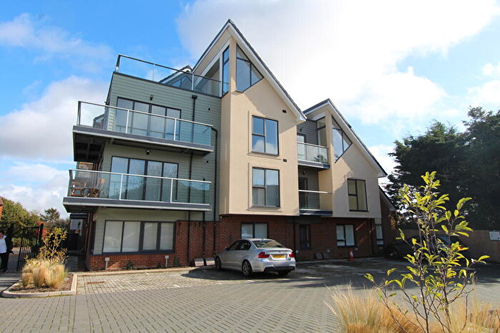 2 Bedroom Apartment To Rent In The Gatehouse, Eastwood Road, SS6