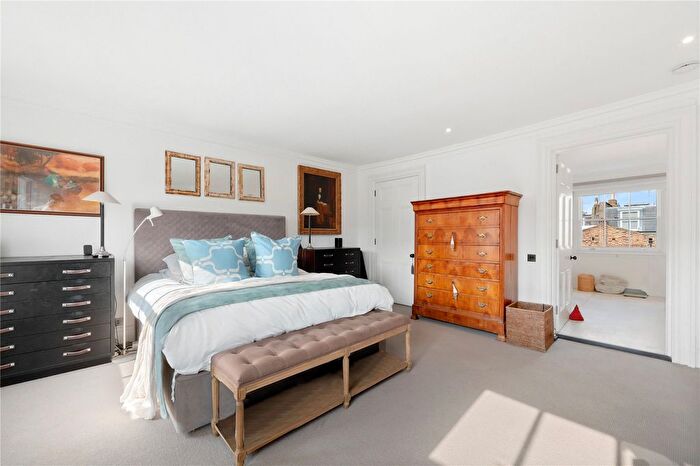 3 Bedroom Detached House To Rent In Ledbury Road, London, W11