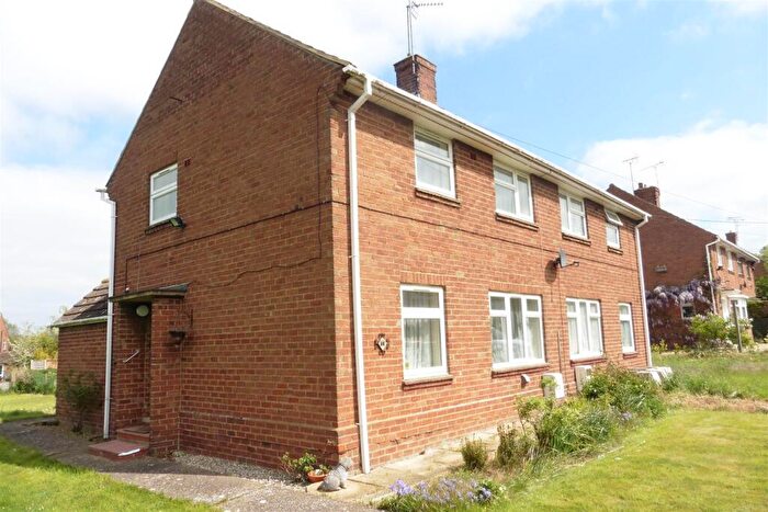 2 Bedroom Semi-Detached House To Rent In South Grove, Wymington, Northants, NN10