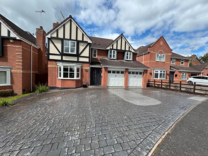 5 Bedroom Detached House For Sale In Forest Edge Way, Burton-on-Trent, DE13