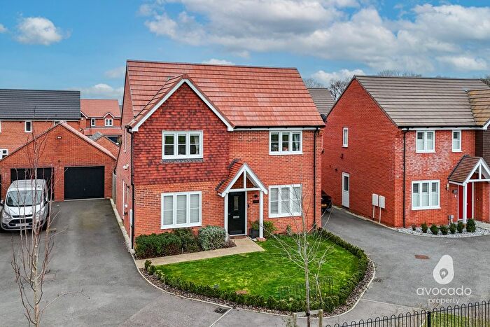 4 Bedroom Detached House For Sale In Martyn Crescent, Shinfield Meadows, RG2