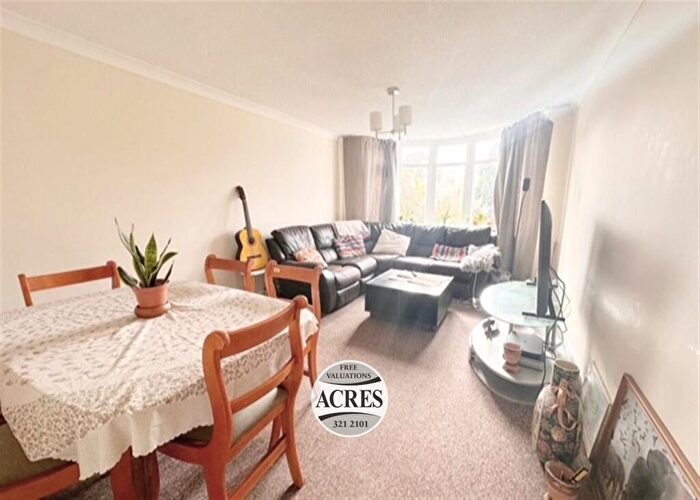 3 Bedroom Semi-Detached House For Sale In Halton Road, Sutton Coldfield, B73