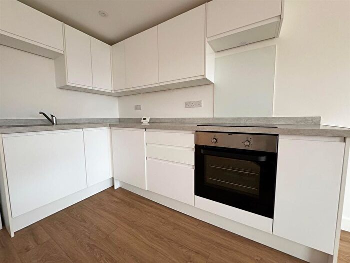 1 Bedroom Flat To Rent In Boundary Road, Hove, BN3