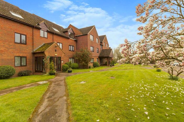 2 Bedroom Flat To Rent In Wavendon Fields, Wavendon, MK17