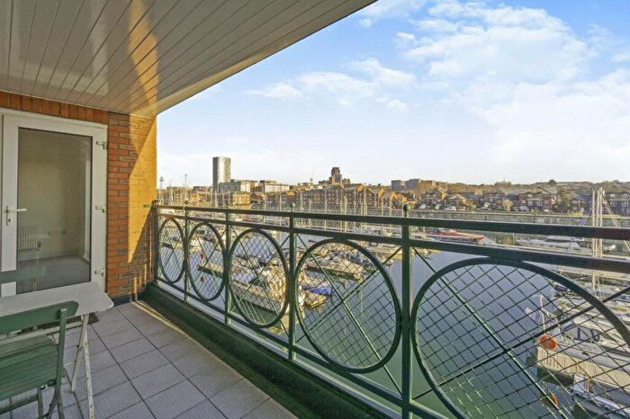 2 Bedroom Apartment To Rent In South Ferry Quay, Liverpool, Merseyside, L3