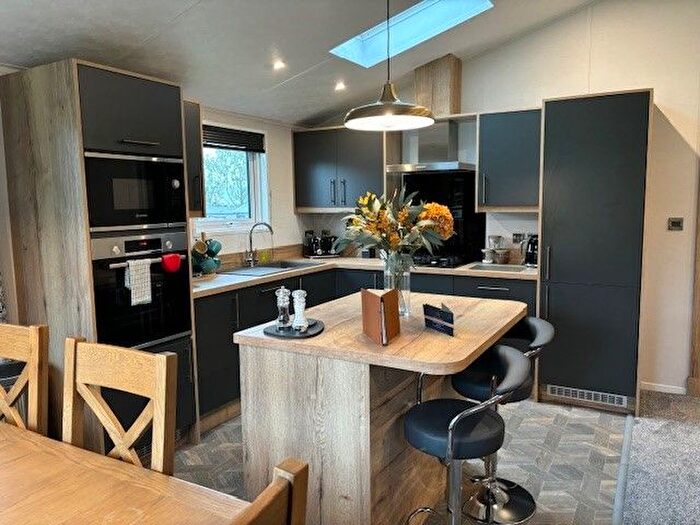 3 Bedroom Lodge For Sale In Gale Lane, Nawton, York, YO62