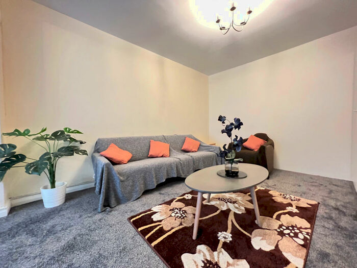 5 Bedroom Terraced House To Rent In Upland Road, London, SE22