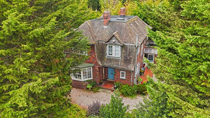 4 Bedroom Detached House For Sale In Hill Street, Hinckley, LE10