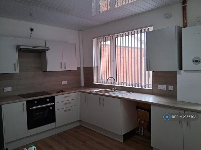 2 Bedroom Terraced House To Rent In Mealhouse Lane, Atherton, Manchester, M46