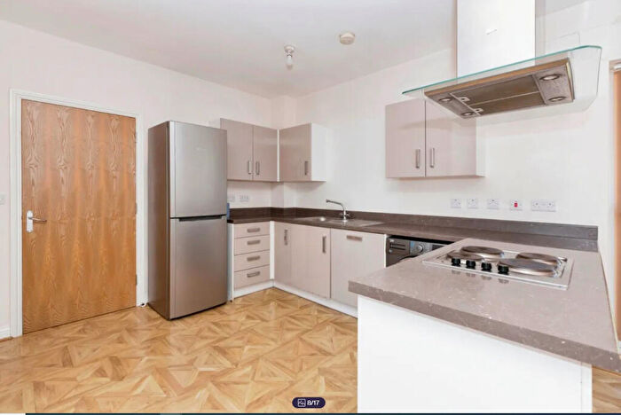 2 Bedroom Flat To Rent In Pekin Street, London, E14